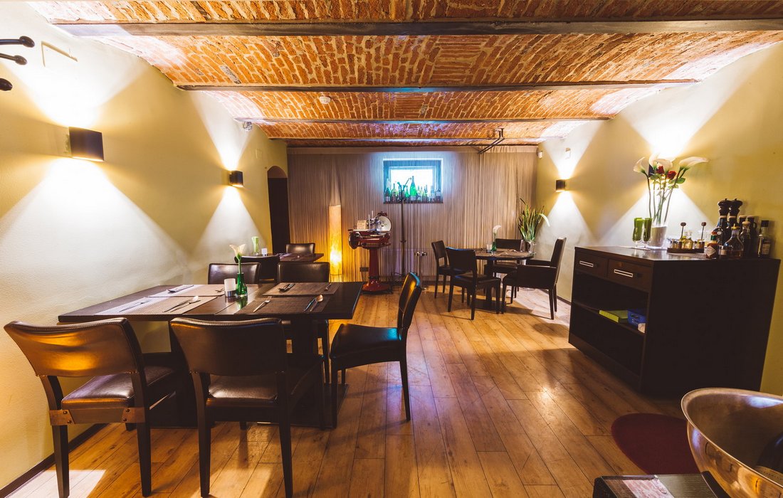 Trendy café and restaurant at the Boutique Hotel Villa Preseren